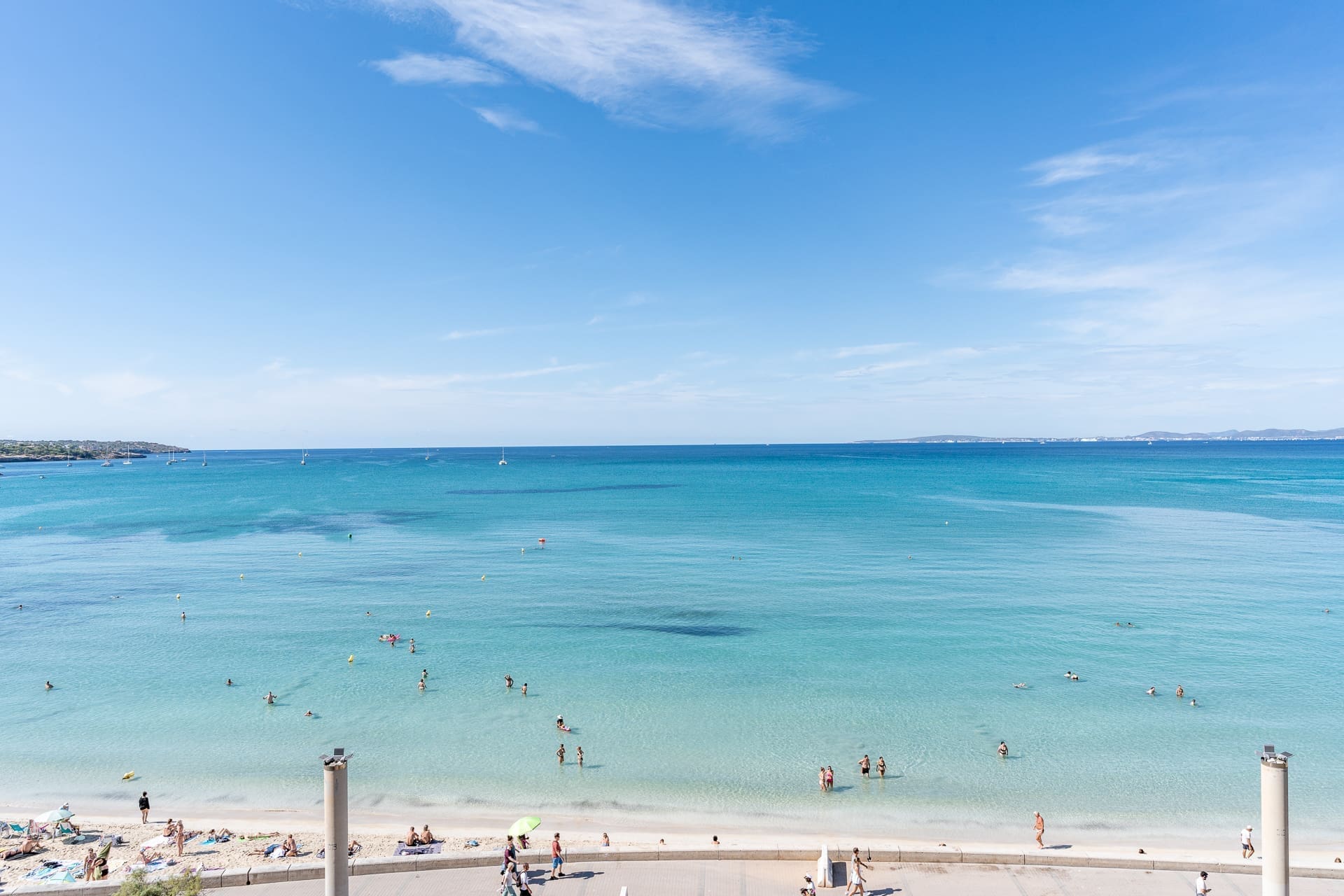 05 Spectacular First-Line Luxury Four-Bedroom Penthouse with Sea Views and Spacious Terrace - Homes In Mallorca