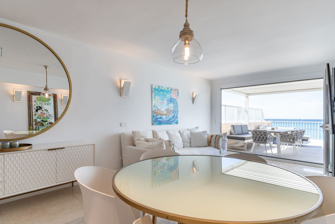 Spectacular First-Line Luxury Four-Bedroom Penthouse with Sea Views and Spacious Terrace - Homes In Mallorca