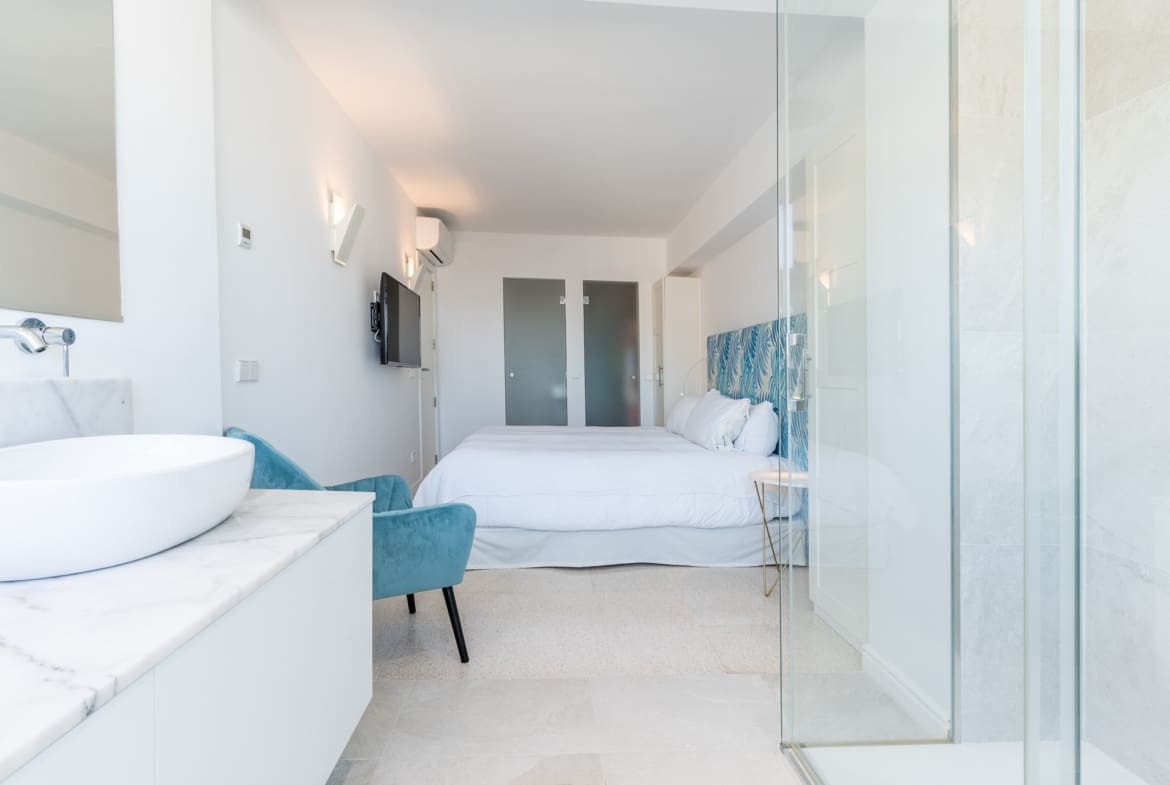 Spectacular First-Line Luxury Four-Bedroom Penthouse with Sea Views and Spacious Terrace - Homes In Mallorca