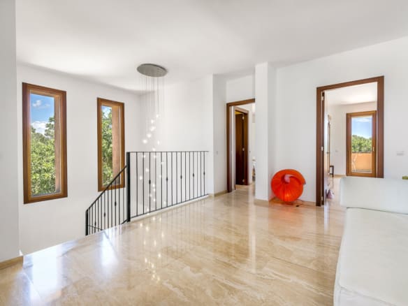 Stunning House with Pool and Expansive Garden – Available for Short or Long-Term Rental - Homes in Mallorca