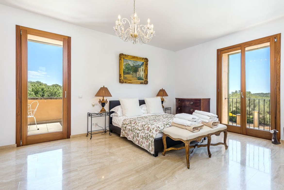 Stunning House with Pool and Expansive Garden – Available for Short or Long-Term Rental - Homes in Mallorca