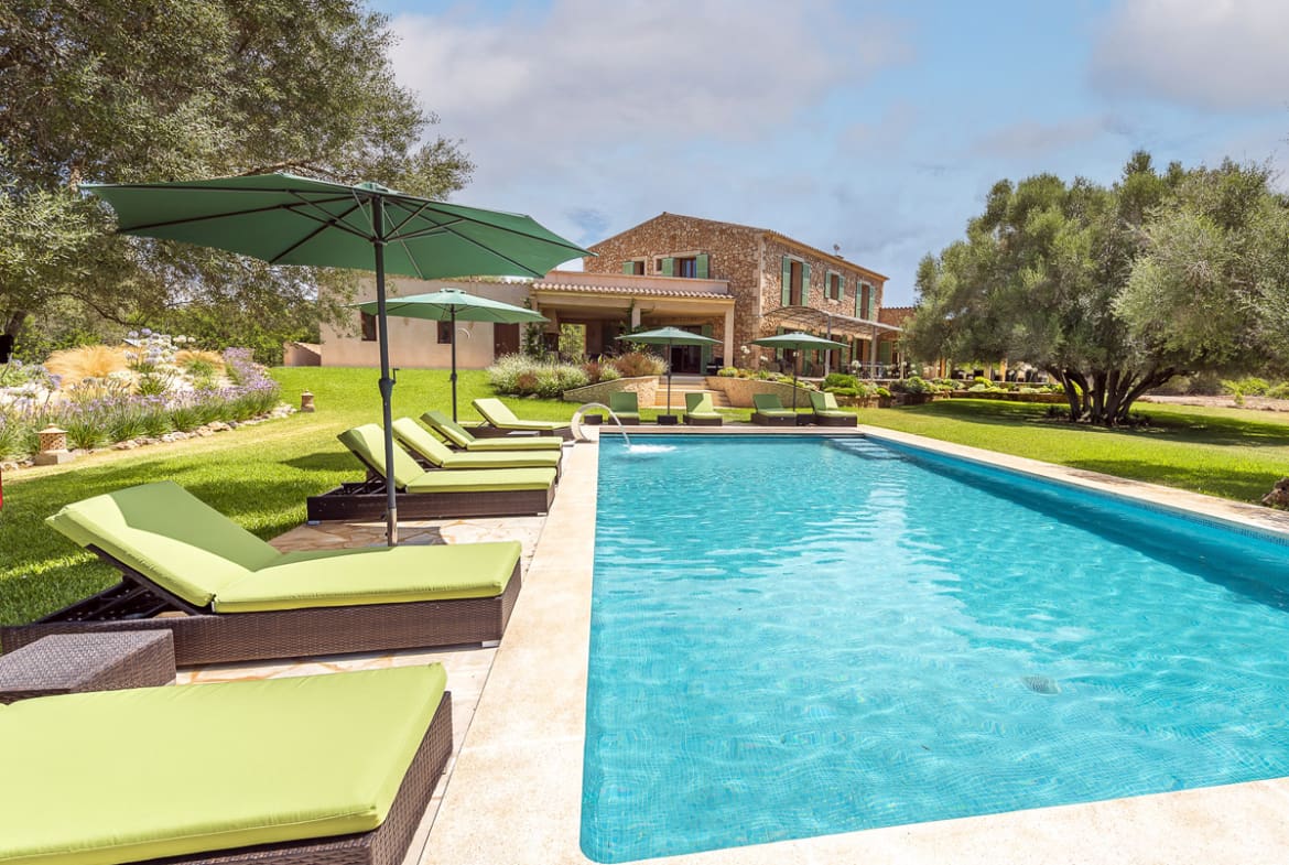 Stunning House with Pool and Expansive Garden – Available for Short or Long-Term Rental - Homes in Mallorca