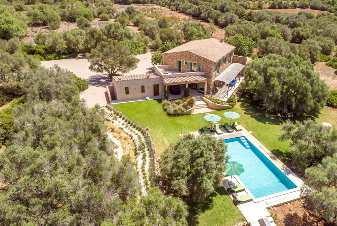 Stunning House with Pool and Expansive Garden – Available for Short or Long-Term Rental - Homes in Mallorca
