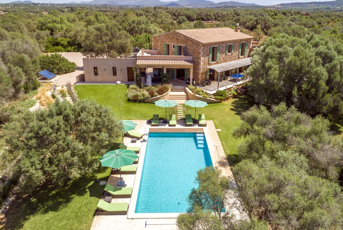 Stunning House with Pool and Expansive Garden – Available for Short or Long-Term Rental - Homes in Mallorca