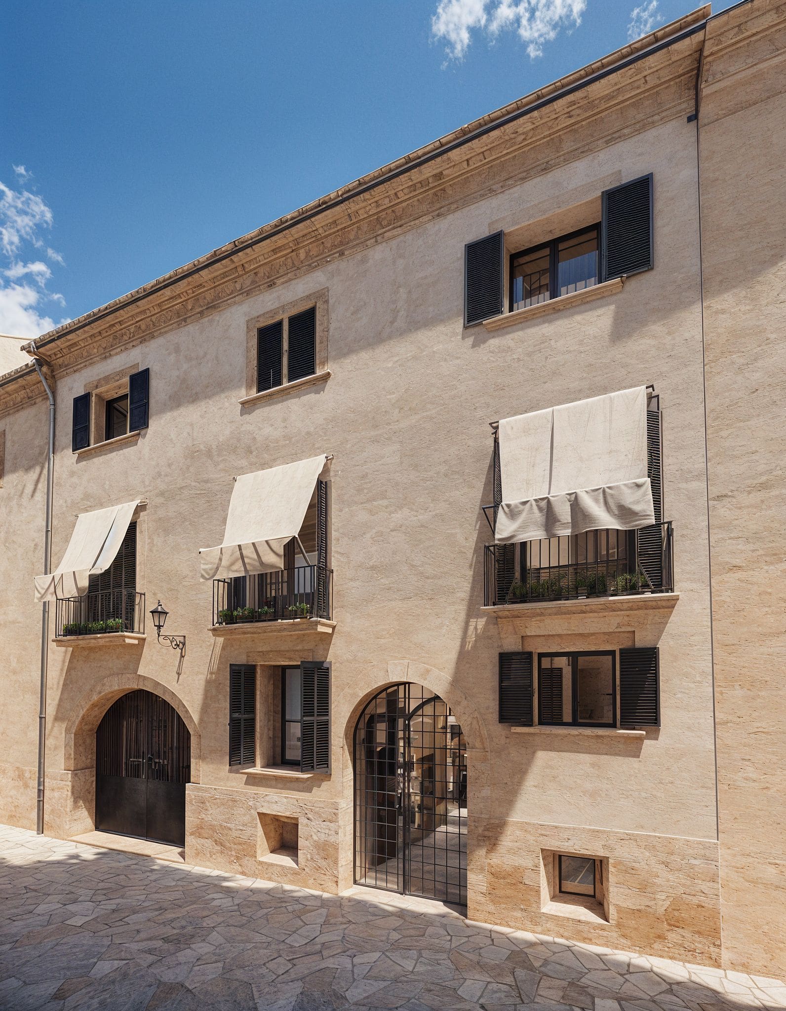 25c4124b8d9ceee98f15f846e3b3cd45