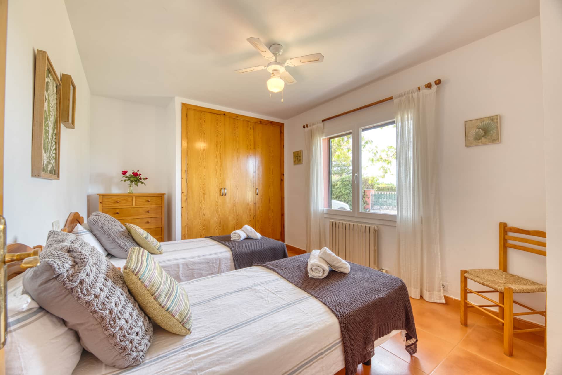 ce6235a7-7078-43fb-9d6c-954b49140a40