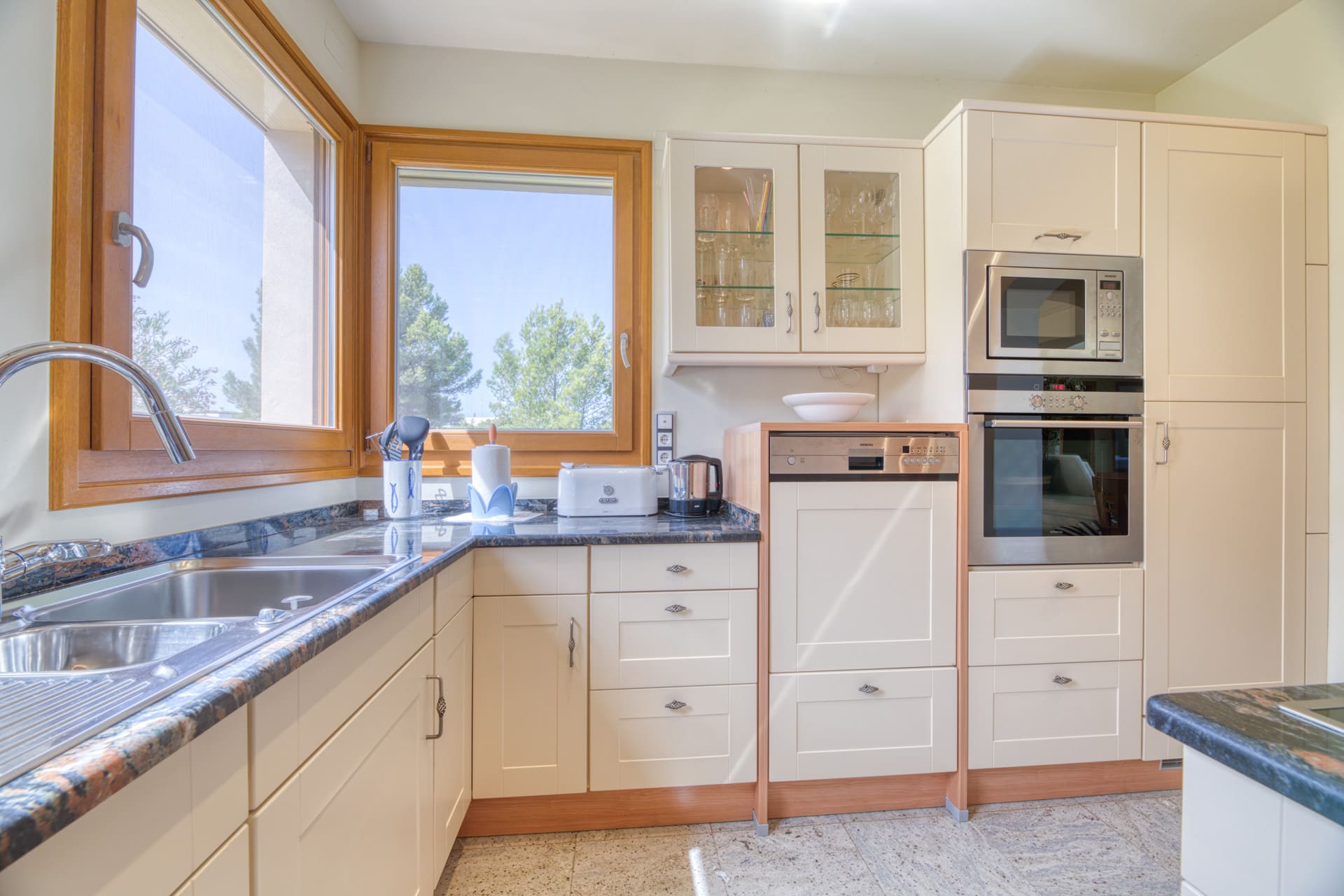 1750159729-9c56955d-a8ee-4746-862f-21e9cfde6a77