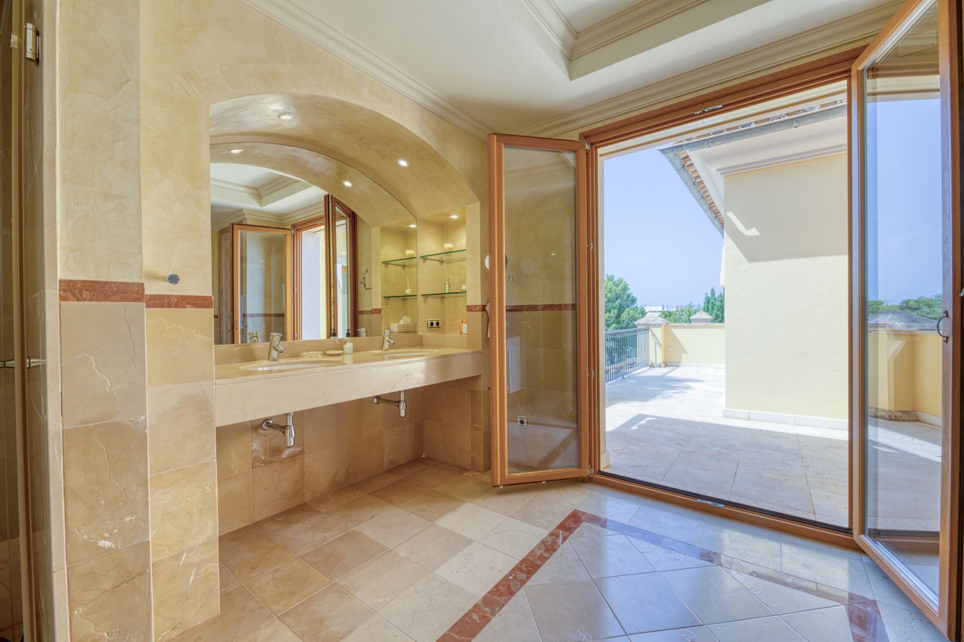 1750159759-32cae8f0-c770-4047-9aab-c4fd321f44df