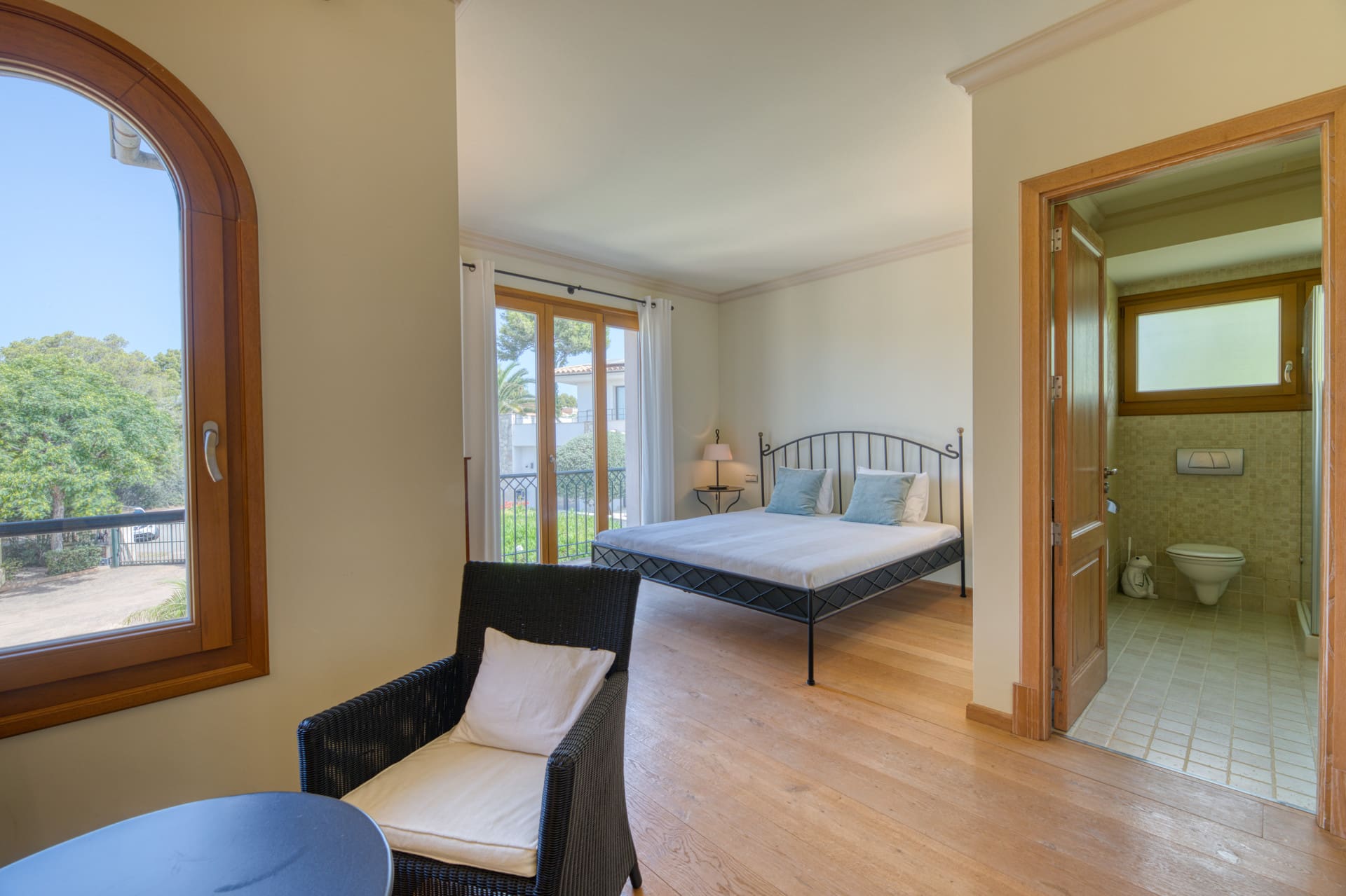 1750159775-fea523a8-7367-4a29-a086-0935e2f34dfe