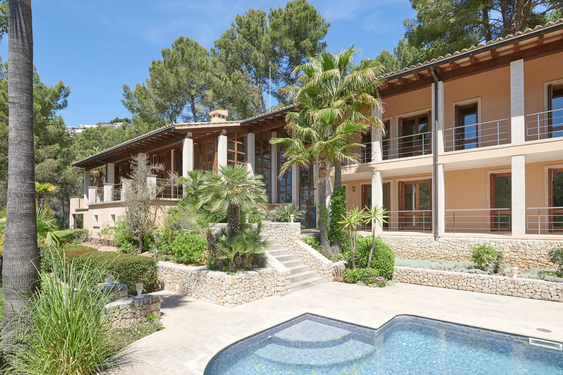 1750159830-5f00b1fc-d08f-477e-a31a-b4a4d18e03c1