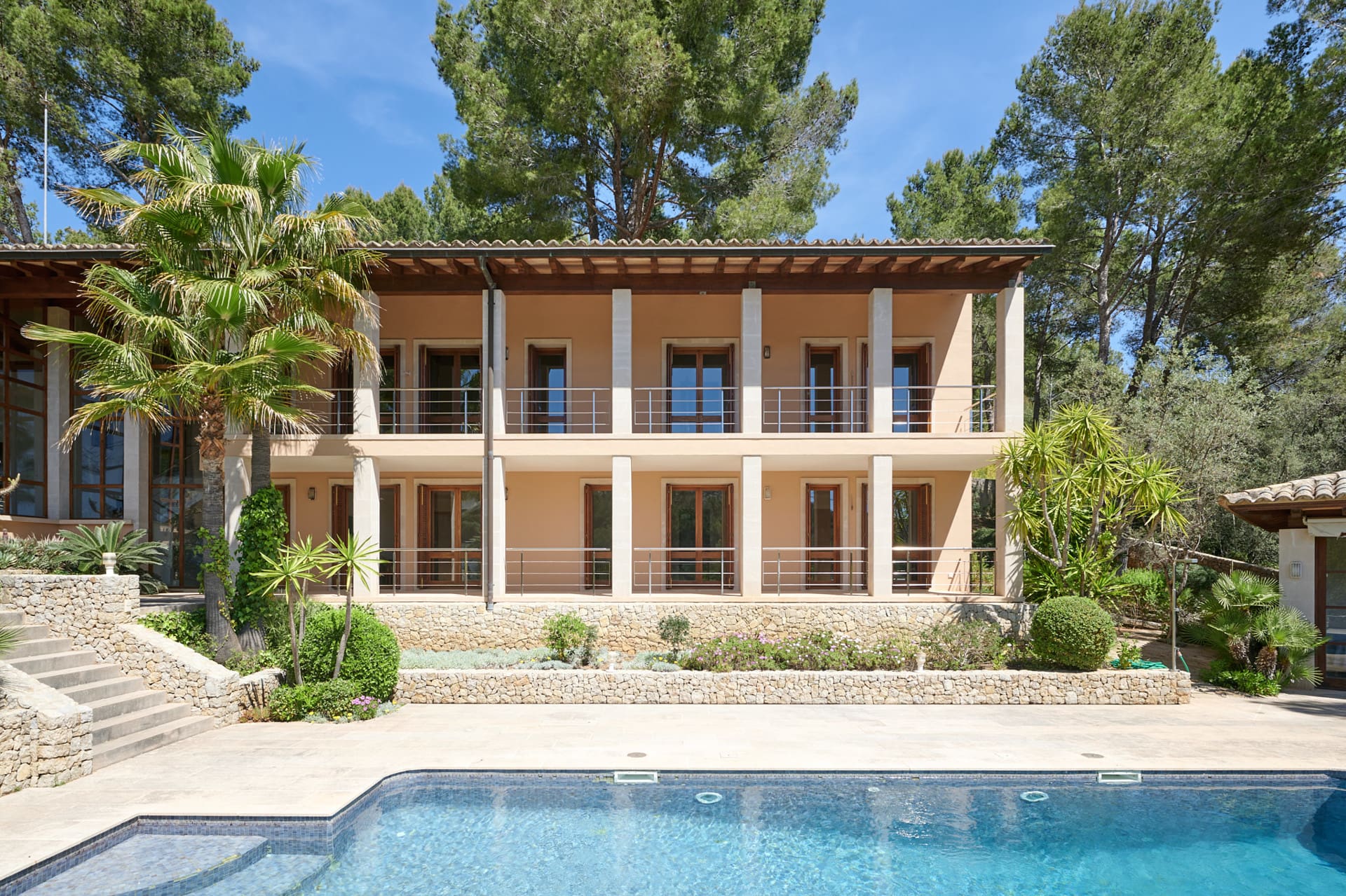 1750159870-07ab6015-67fc-47c3-b83c-680ba3790712