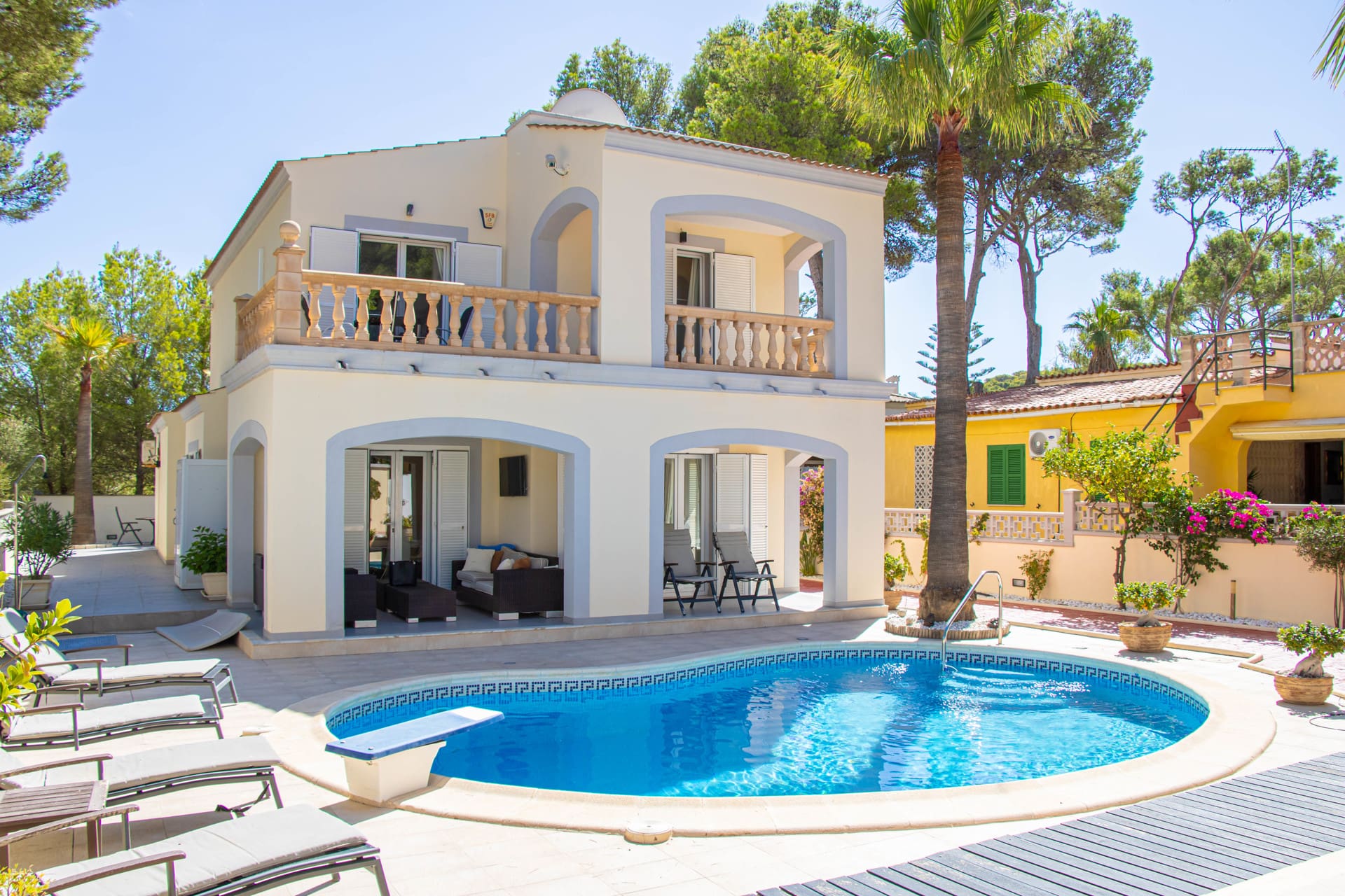 1750159957-245e160b-9463-46de-9bfc-ccf83fe6871d