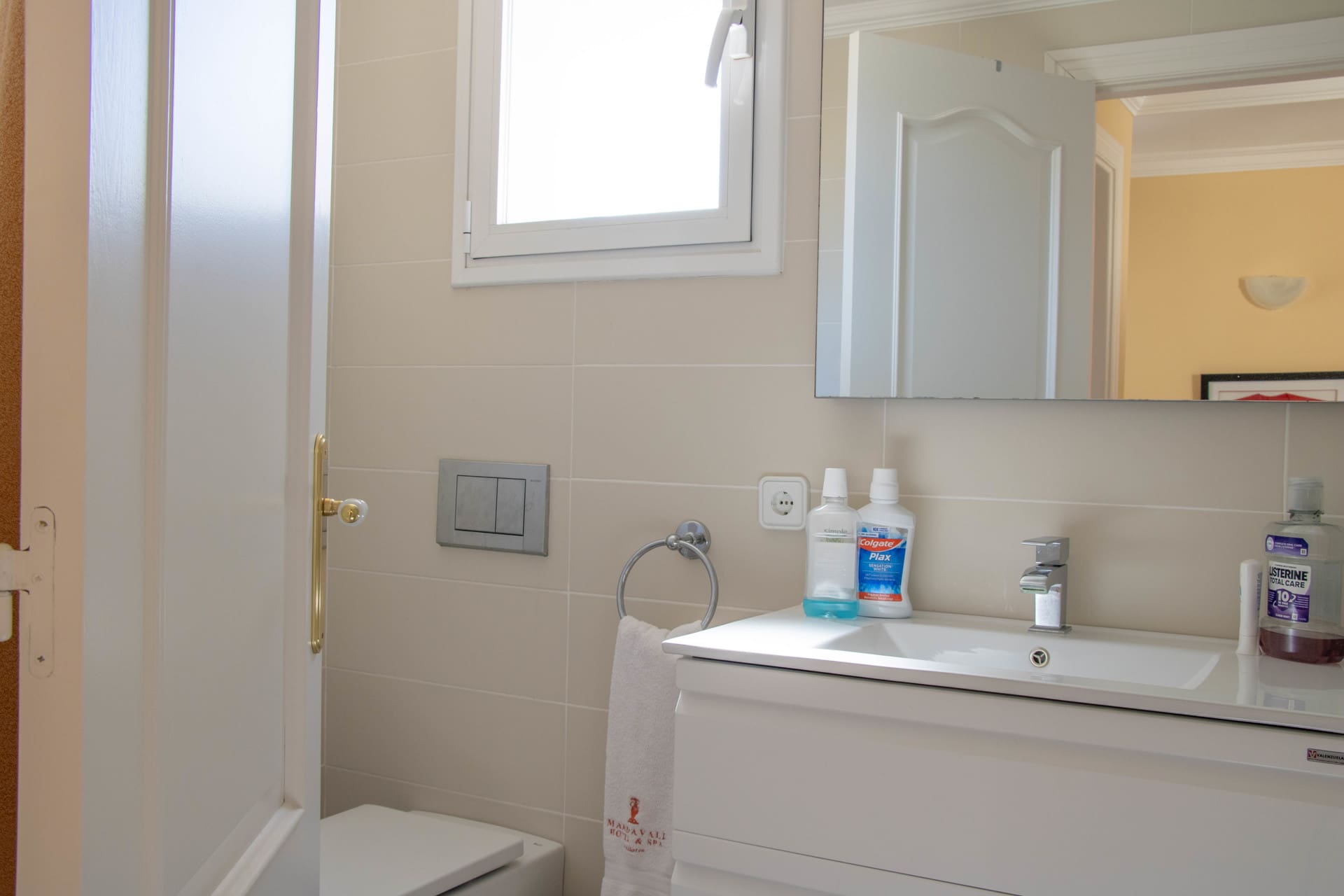 1750159994-ade7abb1-41c9-4858-bb4d-87018d15749a