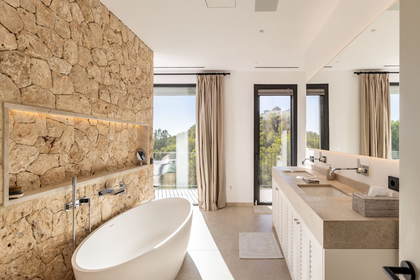 1750160142-b83fc324-3083-4c56-8207-d4943c2ede4c