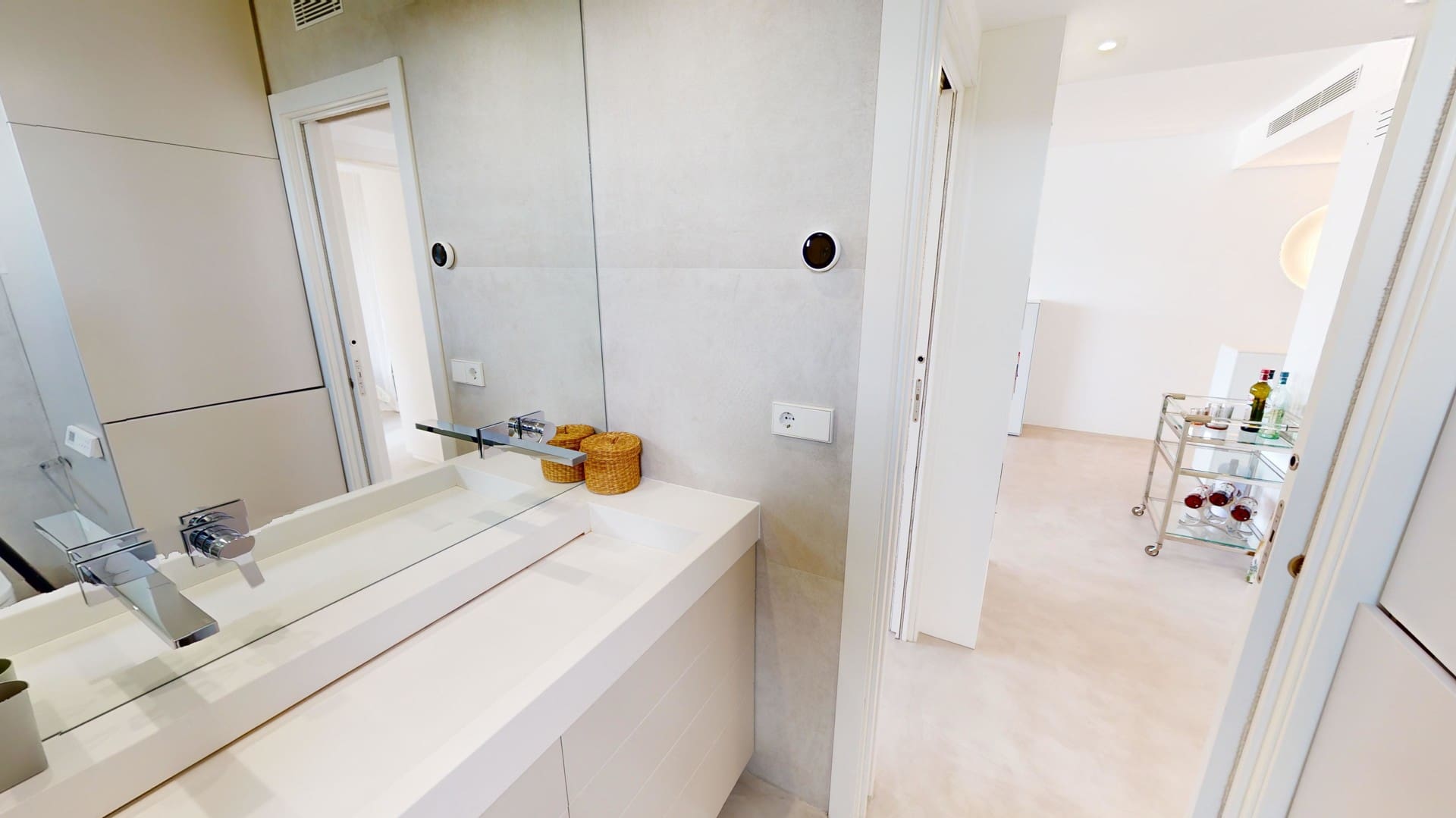 1750160247-f83a3c81-88a1-41c8-bdfd-87e35b1b0ff6