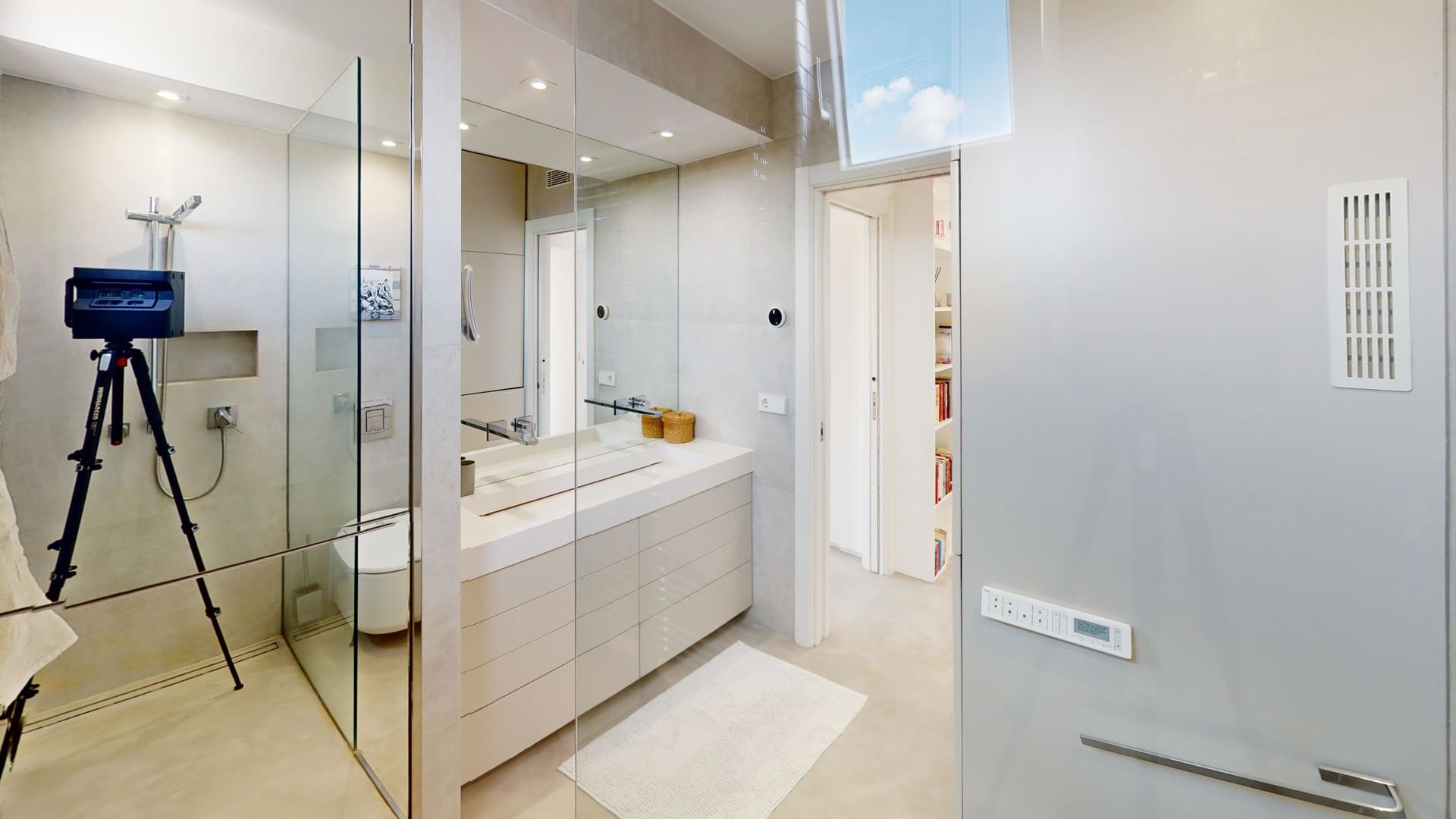 1750160259-34bd14bc-653f-45f6-8b9e-220ba0d1d7cc