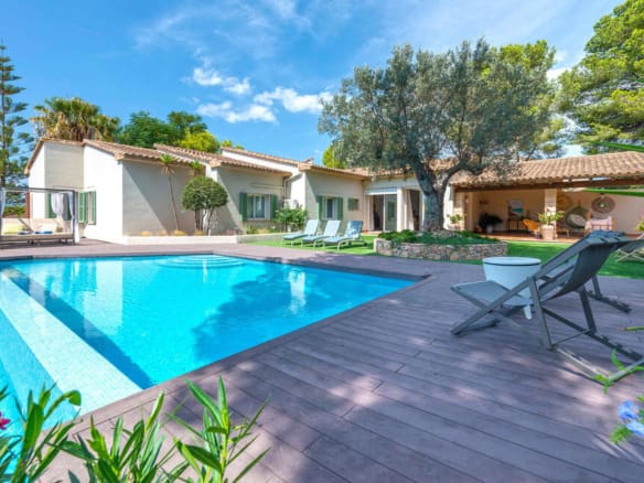 MAGNIFICENT VILLA IN SANTA PONÇA | Homes In Mallorca