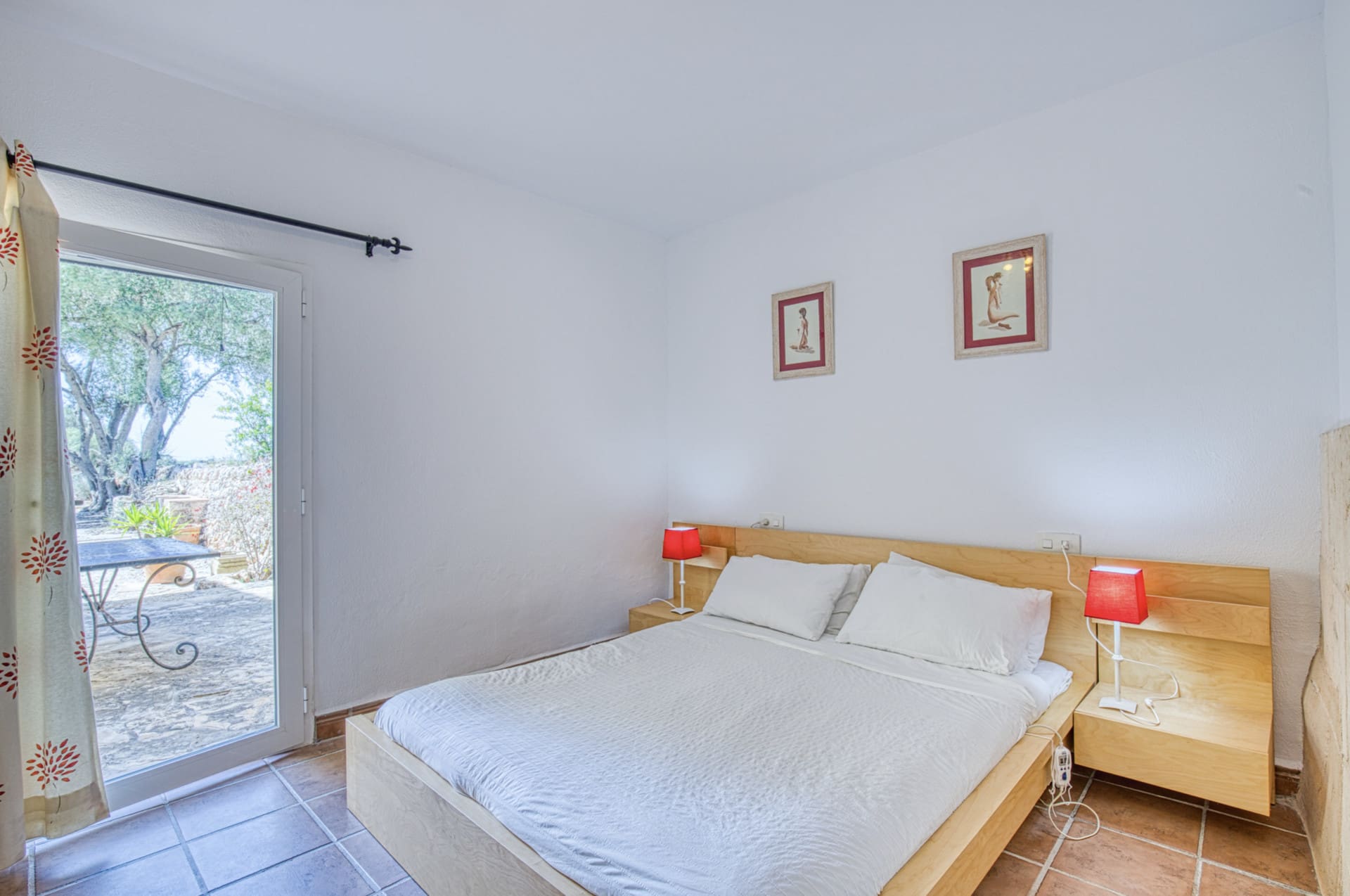 1750352788-554a7b75-0548-4d16-8fb1-2324a52e3cc7