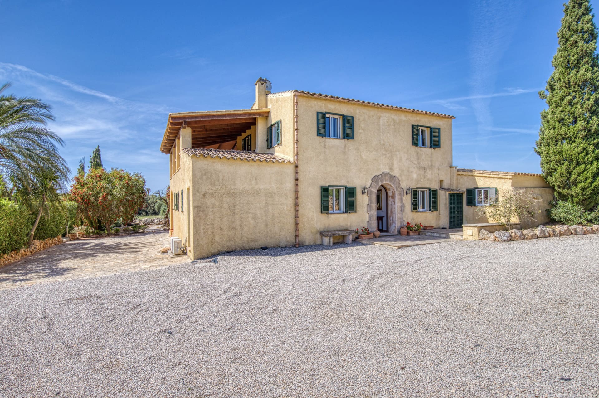 1750352813-1241ecba-222b-4afd-aabd-4ceaa59ab95d