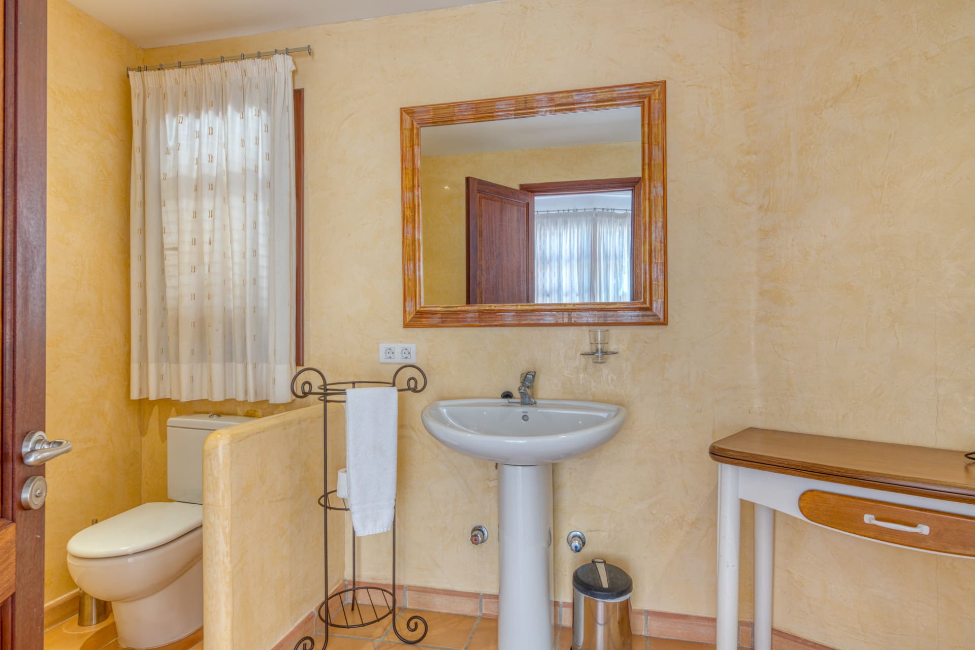 1750353009-5008dac8-f5af-47af-9465-ed46f5d4a03d