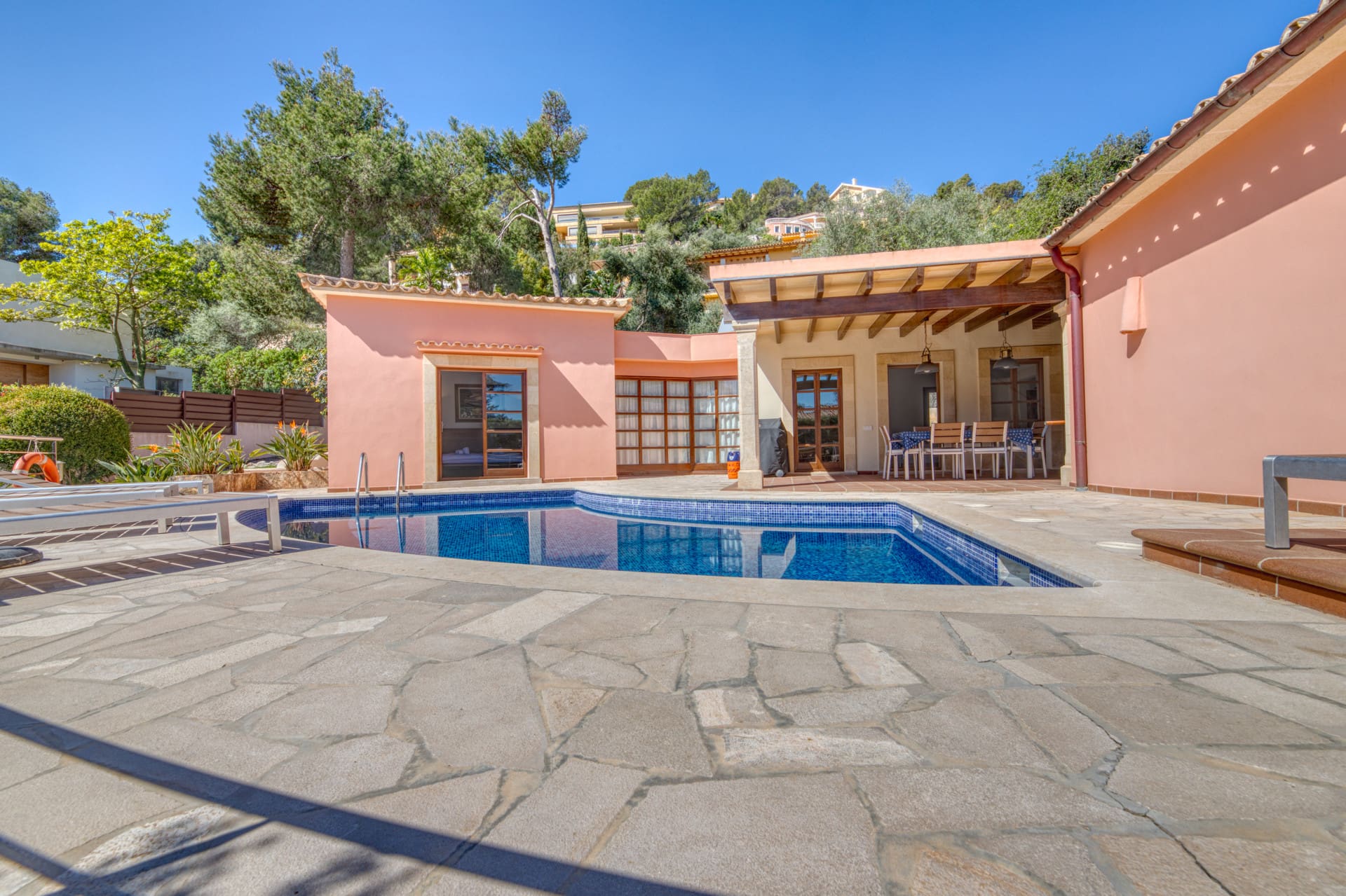 1750353029-d3b7929f-b8f8-4cf4-968c-9893b55168f9