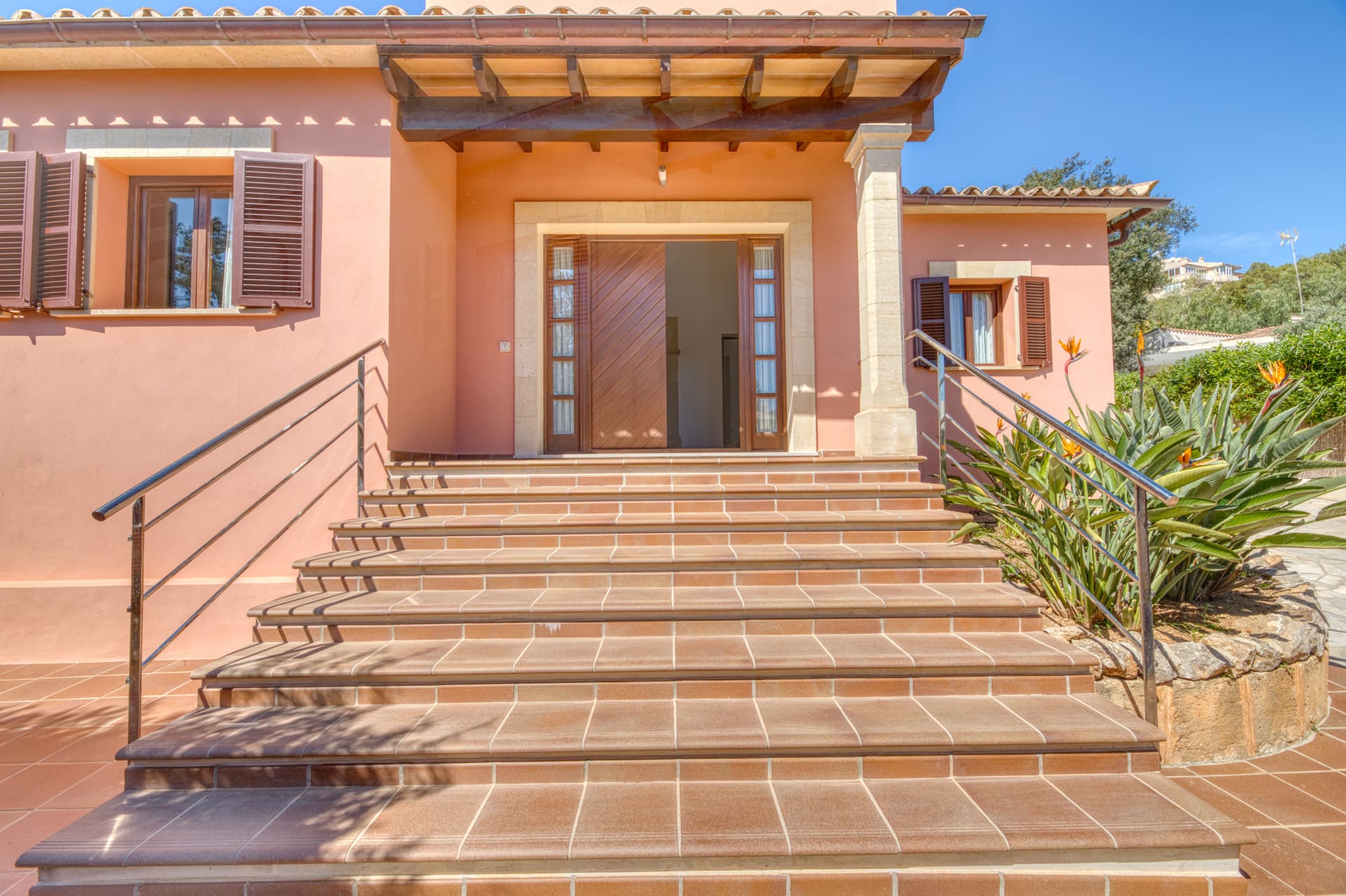 1750353031-5e94174d-2d05-48e2-b4b3-96d08e346e9c