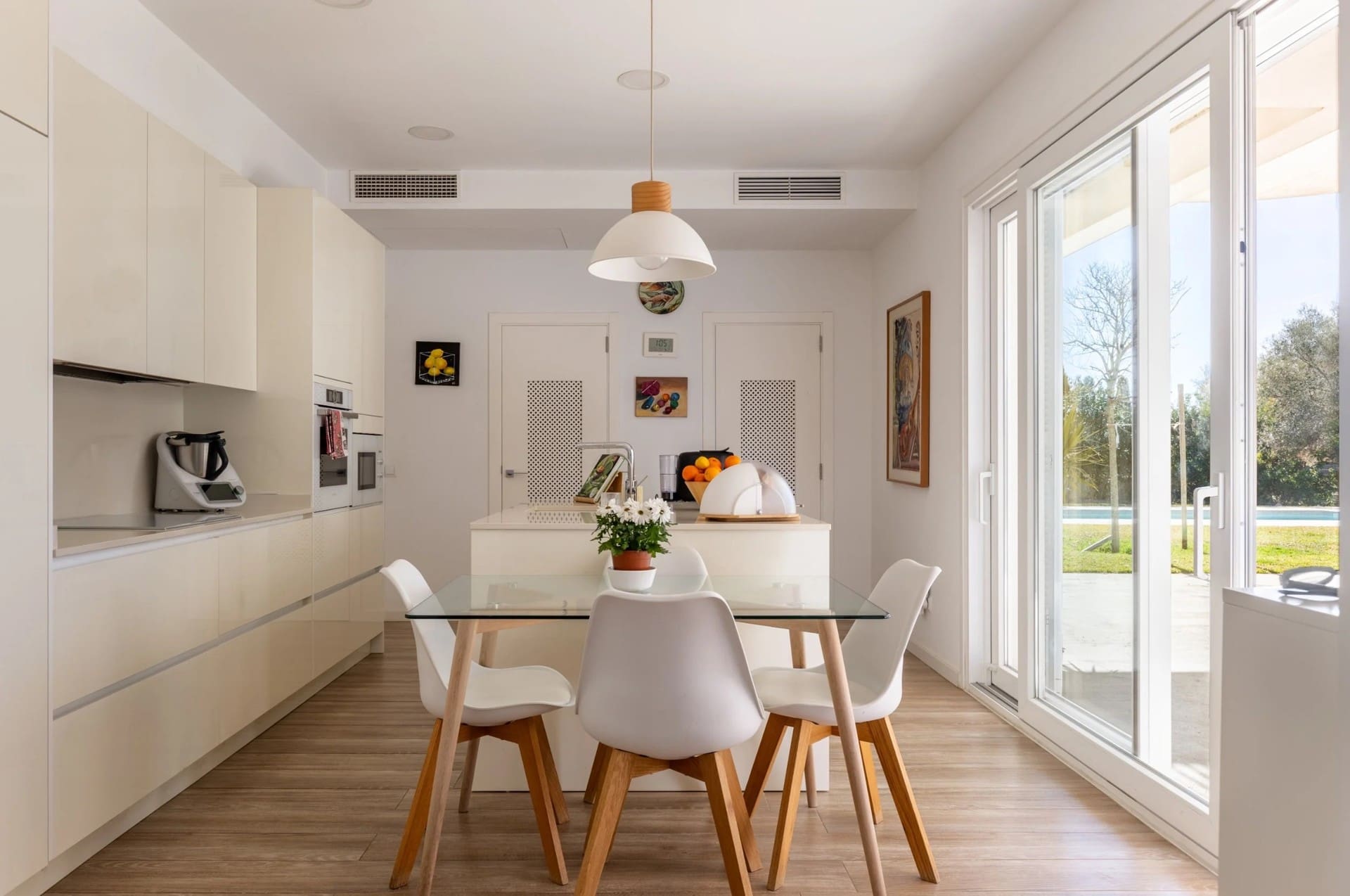 1750353069-014437f0-5c75-4868-b4a1-94208664bf89