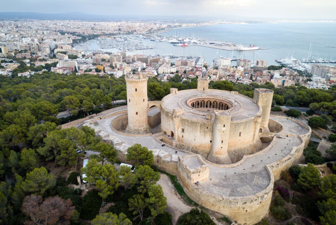 Bellver Castle and Luxury Apartments in Palma with Palmallorca