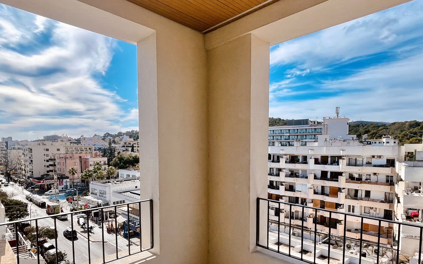 Luxury Apartments in Bellver Place with Palmallorca Luxury Apartments in Palma with Palmallorca