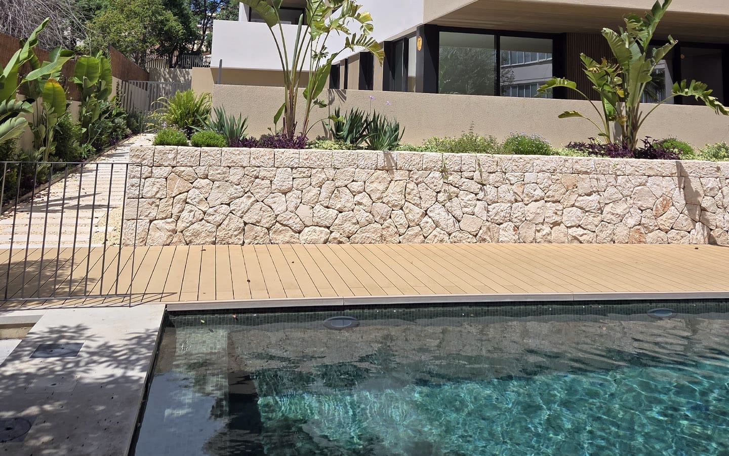 Luxury Apartments in Palma with Bellver Oaks 5 and Palmallorca Luxury Apartments in Palma with Palmallorca